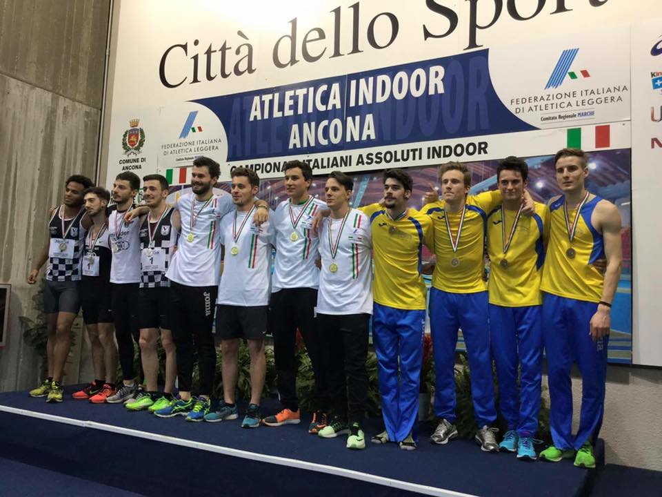 4x200 Riccardi Assoluti Ancona podio