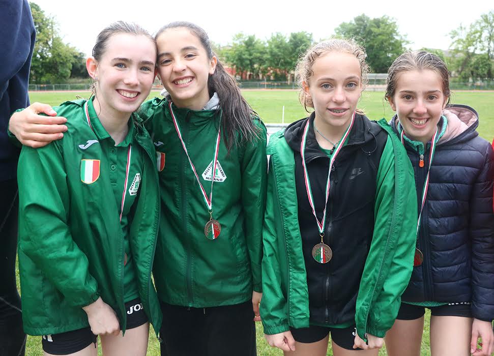 4x100 Ragazze Riccardi Chiari2017