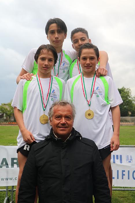4x100 Ragazzi Riccardi Sergio Tammaro podio